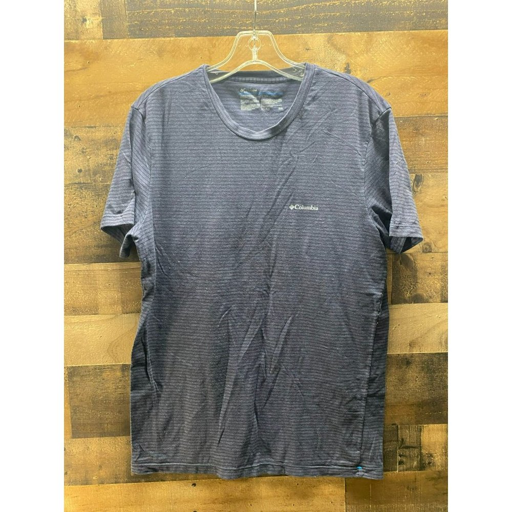 Columbia Men's T-Shirt Size Medium